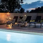 Speranza With Illuminated Pool *