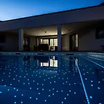 Speranza With Illuminated Pool