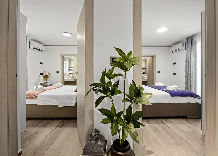 Villa Speranza With Illuminated Pool Pula